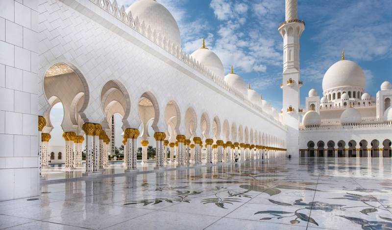 visites-excursions-dubai-abu-dhabi-globe-travel